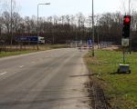 Bij de aanleg van de ongelijkvloerse wegkruising bij Op de Bos is de toegangsweg naar Itteren tijdelijk versmald en zijn er stoplichten geplaatst. De werkzaamheden zullen tot begin juni gaan duren. (17-3-2010 - Jan Dolmans)